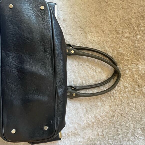 Kenneth Cole Handle It Over  Leather Black shoulder large Bag. - Picture 8 of 16